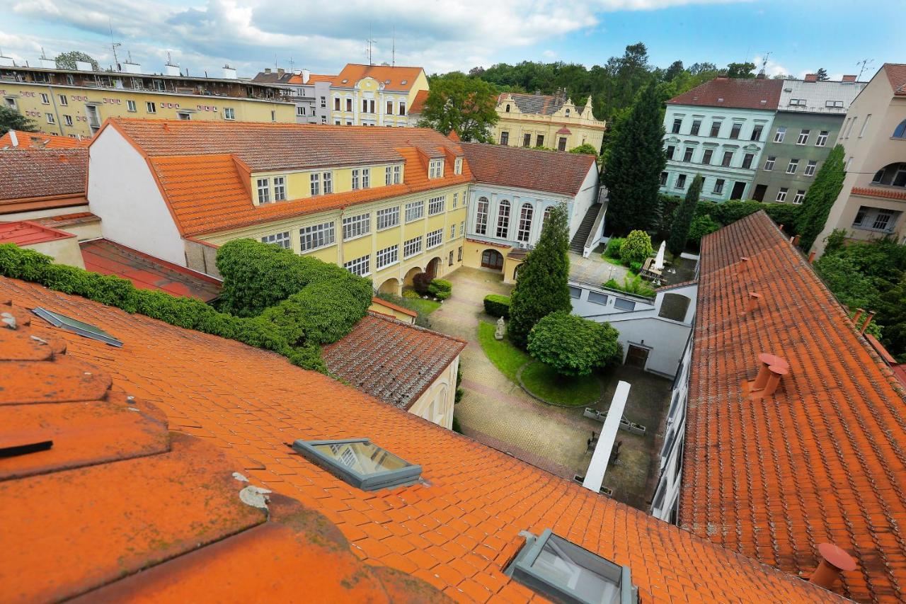Hotel Magnolia Roudnice nad Labem Exterior photo