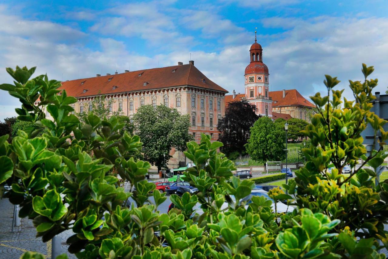 Hotel Magnolia Roudnice nad Labem Exterior photo