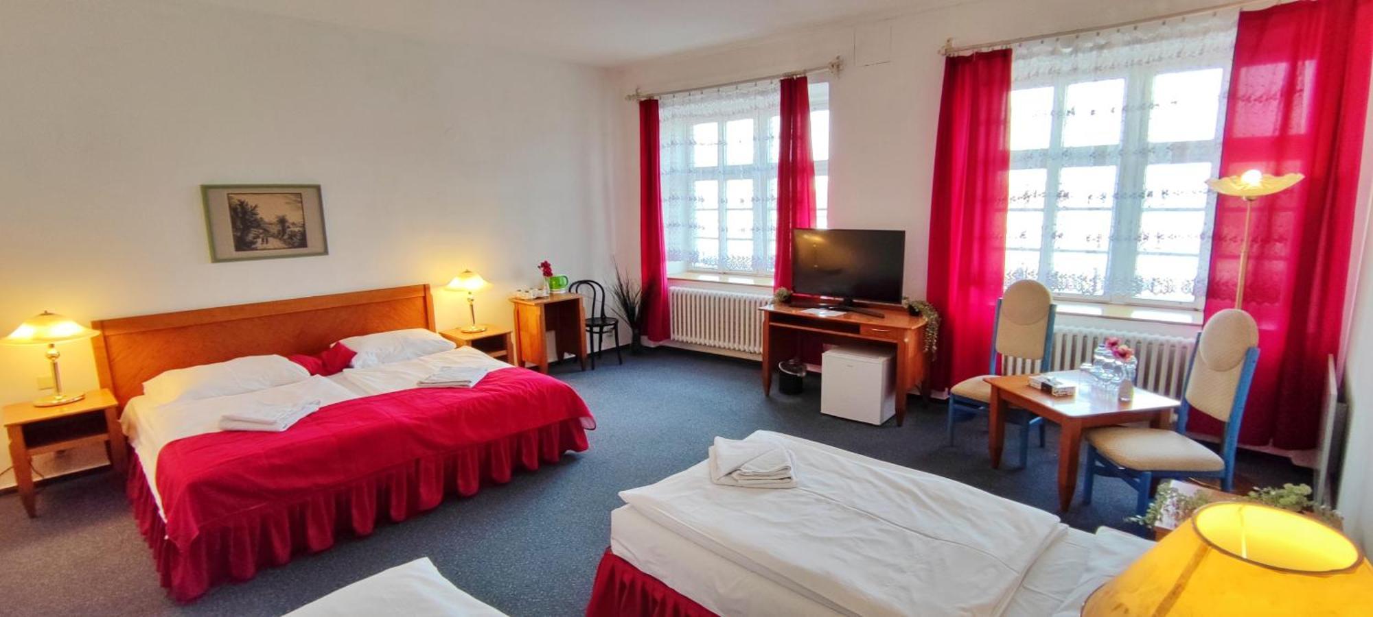 Hotel Magnolia Roudnice nad Labem Exterior photo